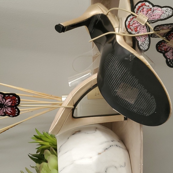 Shoe - Picture 5 of 5